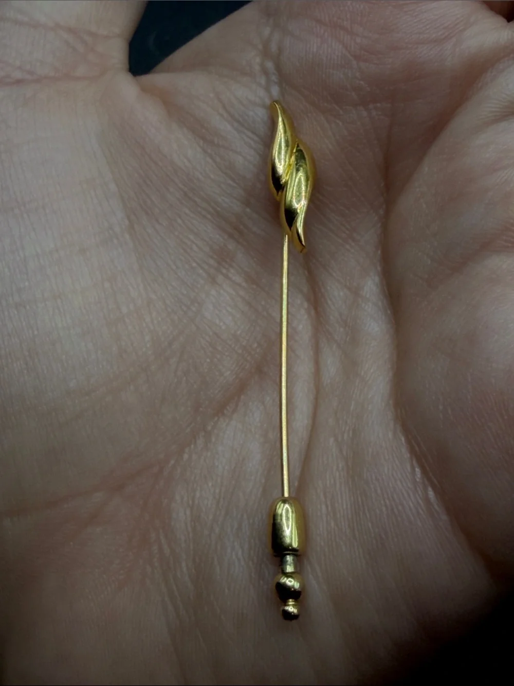 Monet Vintage Gold Tone Metal Wave Motif Stick Pin Hat Pin Brooch Jewelry